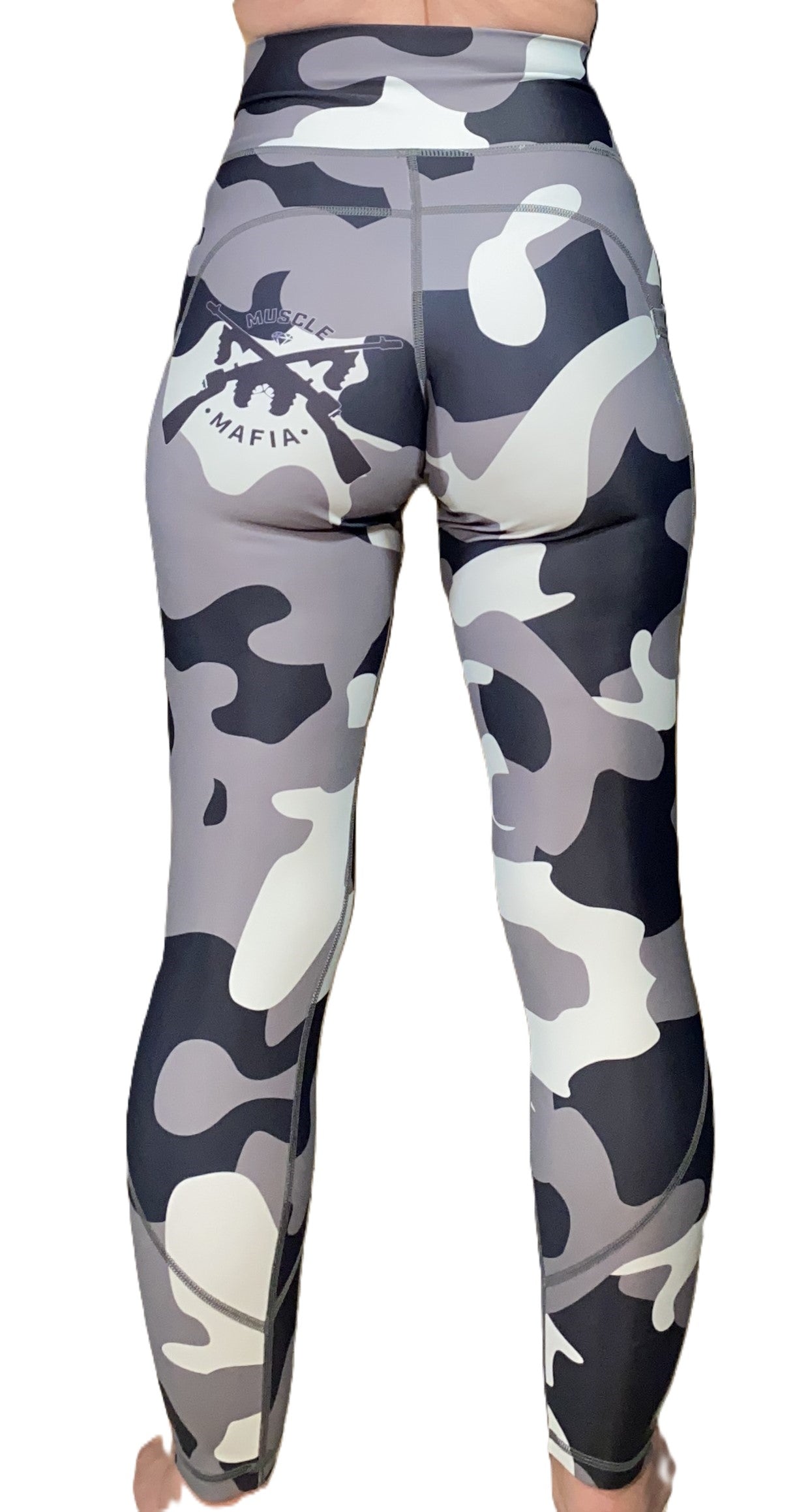 Ladies Camo Leggings w/ Pockets image 1